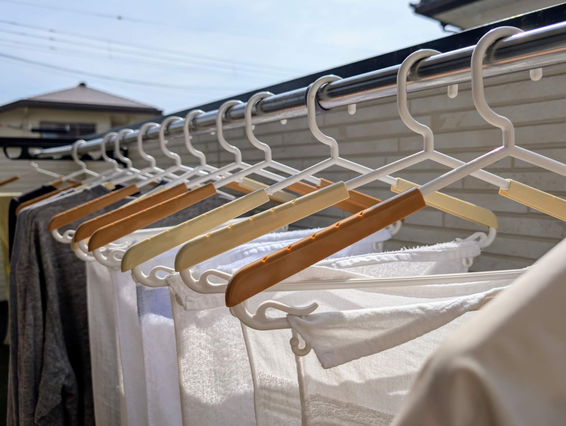 冬に洗濯物が乾かない原因と対策｜室内干し・外干しを見直してイライラを解消！