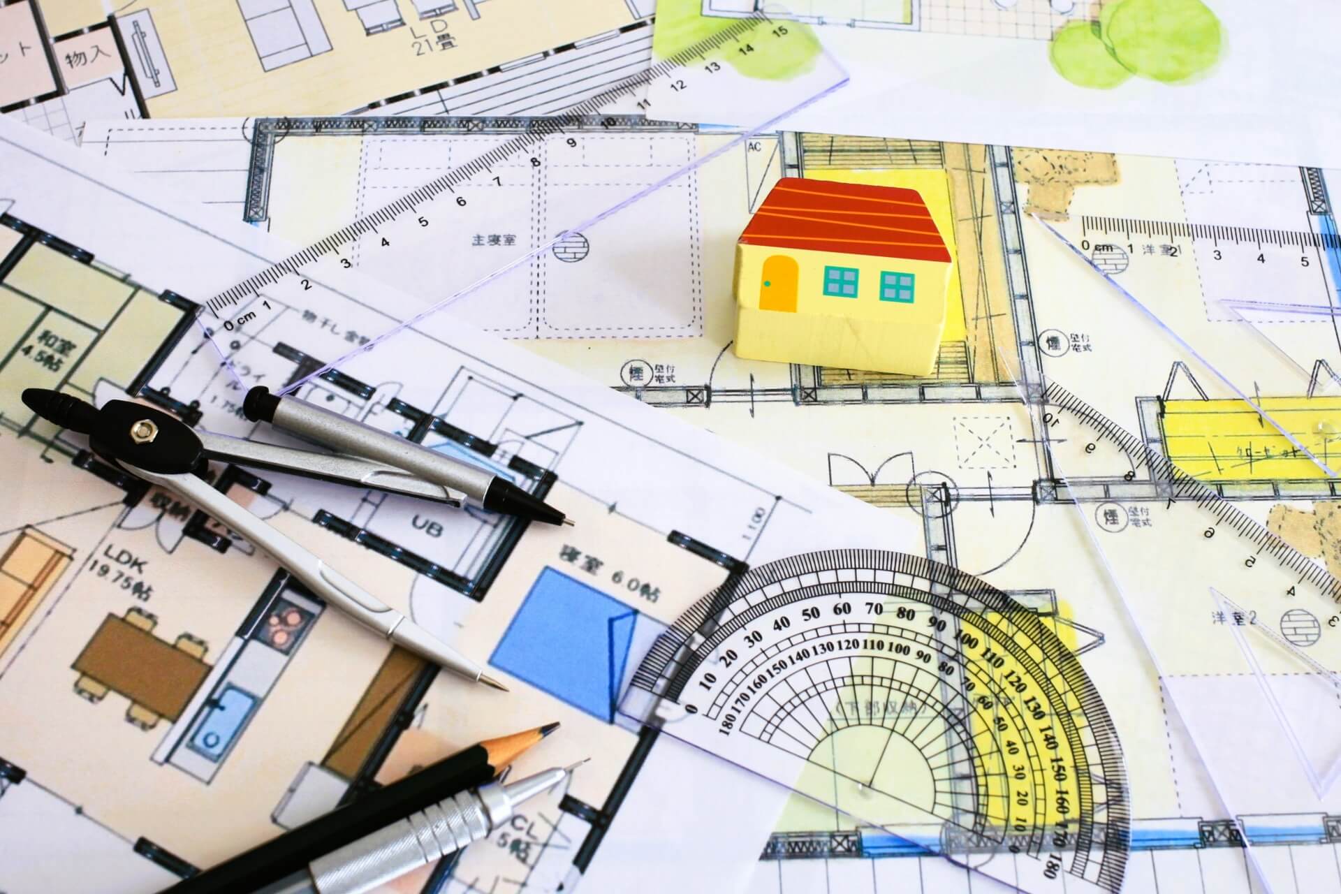 お金がないときに家を建て替えるには？5つの対処法と後悔しないためのポイントを解説