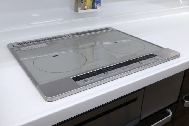 ガスコンロからIHには交換可能【後悔しないために費用や注意点を理解しよう】